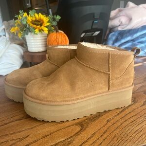 UGG Classic Ultra Mini Platform Size 10 Chesnut